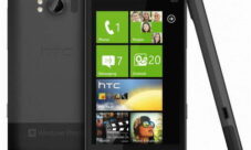Llega otro móvil con Windows Phone