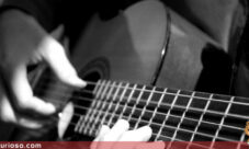 Cómo tocar la guitarra