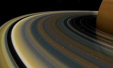 Porqué Saturno tiene anillos