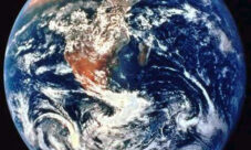 Cuántos años tiene el planeta Tierra