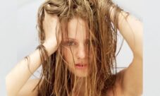 Cómo decolorar el cabello