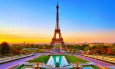 ¿Por qué se construyó la torre Eiffel?