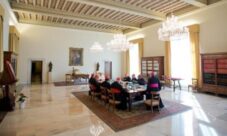 ¿Dónde y cómo vive el Papa Francisco?