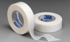 Cinta adhesiva quirúrgica en tu botiquín