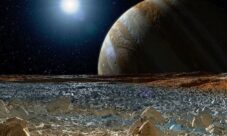 ¿Cómo es la atmósfera del planeta Saturno?