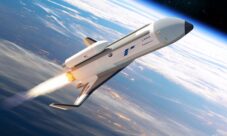 ¿Cómo atraviesan las naves espaciales la capa de ozono?