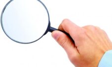 El uso de la lupa en un botiquín de primeros auxilios